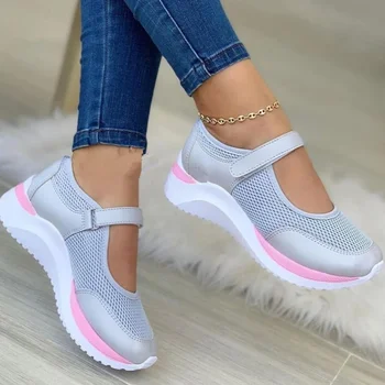 2023 Kadın Moda Vulkanize Ayakkabı Platformu Düz Renk Daireler Bayan Ayakkabıları Rahat Nefes Takozlar Bayanlar Yürüyüş Spor Ayakkabı