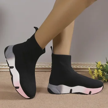 2023 yüksek kaliteli ayakkabılar Kadınlar için Slip-on bayan Botları Moda Yuvarlak Ayak Günlük Çizmeler Kadın Sıcak Satış Platformu yarım çizmeler
