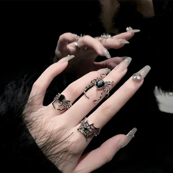 Gotik Düzensiz Örümcek Ağları Zirkon Yüzükler Kadınlar için Punk Siyah Kristal Geometrik Metal Açık Yüzükler Moda Parmak Takı Hediyeler
