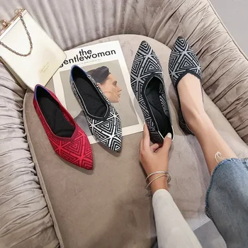 Yeni Kadın Flats Kırmızı Alt bale ayakkabıları Artı Boyutu Moda Streç Kumaş Ayakkabı Sivri Burun Düşük Kadın Ayakkabı Bayanlar Düz Loafer'lar